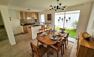 Casa en Pomasqui sin entrada.  3 habitaciones.  183 M2, conjunto con piscina, gym y áreas infantiles, crédito Miti Miti Vip