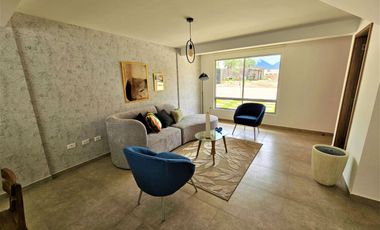 Casa en Pomasqui sin entrada.  3 habitaciones.  183 M2, conjunto con piscina, gym y áreas infantiles, crédito Miti Miti Vip