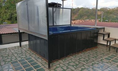 EXCELENTE OPORTUNIDAD SE VENDE CASA EN APULO CUNDINAMARCA CON 2 APARTAMENTOS Y LOCAL COMERCIAL SOBRE LA VIA A GIRARDOT