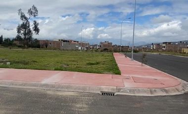 Terreno en venta con todos los servicios basicos en riobamba, sector norte