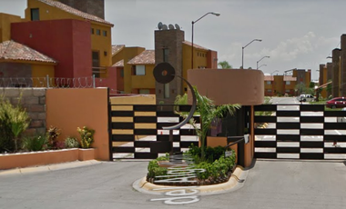 SF-  CASA EN VENTA EN QUINTAS CAMPESTRE LOS LAURELES