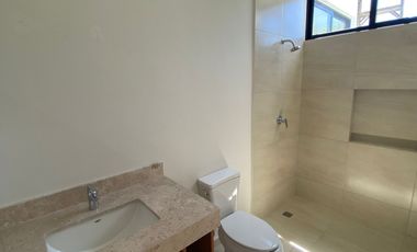 Hermosa casa en venta de un piso con alberca ubicada al norte de Mérida