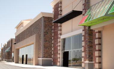 Atención Inversionistas!! Venta de Hermosa y Amplia Casa en Remate Col. Residencial Leones, Chihuahua.