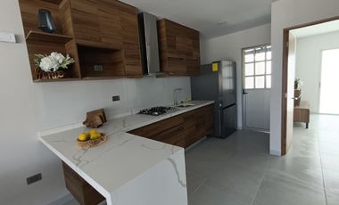 CASA EN VENTA CON ALBERCA RESIDENCIAL TERRA RIO