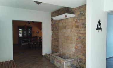 Casa Sola en Fraccionamiento Burgos Cuernavaca, Temixco, Morelos