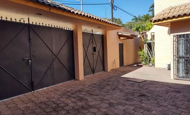 Casa Sola en Fraccionamiento Burgos Cuernavaca, Temixco, Morelos