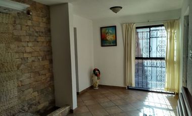 Casa Sola en Fraccionamiento Burgos Cuernavaca, Temixco, Morelos