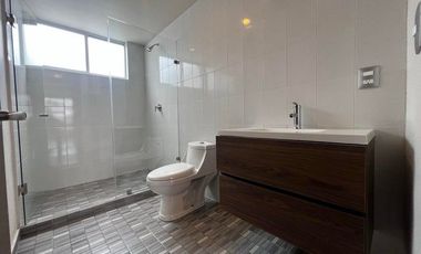 Departamento planta baja, 3 recamaras, sala de TV, jardin. El Manantial, VENTA