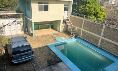 CASA CON ALBERCA EN VENTA, A 2 MIN. DE SIX FLAGS OAXTEPEC, MORELOS