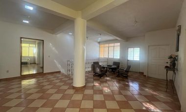 CASA CON ALBERCA EN VENTA, A 2 MIN. DE SIX FLAGS OAXTEPEC, MORELOS