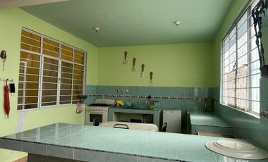 CASA CON ALBERCA EN VENTA, A 2 MIN. DE SIX FLAGS OAXTEPEC, MORELOS