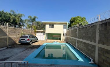 CASA CON ALBERCA EN VENTA, A 2 MIN. DE SIX FLAGS OAXTEPEC, MORELOS