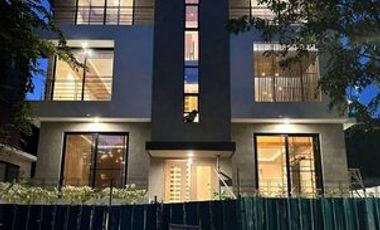 5BR Brand New House For Rent in McKinley West Village Taguig City