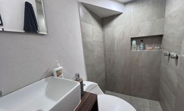 CASA EN FRACCIONAMIENTO LUCERO DEL VALLE ZAPOPAN