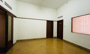 DISEWAKAN CEPAT! RUMAH USAHA ASLI BELANDA SELANGKAH DARI GEDUNG SATE BANDUNG