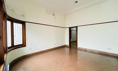 DISEWAKAN CEPAT! RUMAH USAHA ASLI BELANDA SELANGKAH DARI GEDUNG SATE BANDUNG