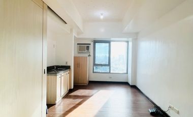 Studio For Rent near Saint Lukes and Trinity College at The Capital Tower