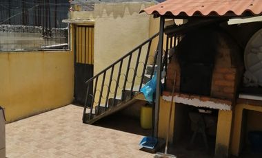 Casa Rentera a la Venta, Sector Las Brevas y De las Hiedras