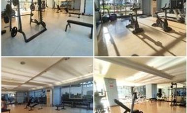 Studio Unit Near LRT vito, The grand Towers Manila