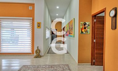 Casa en Venta en Cancun en Residencial Campestre con 6 Recamaras