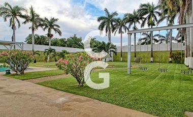 Casa en Venta en Cancun en Residencial Campestre con 6 Recamaras