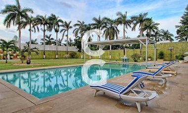 Casa en Venta en Cancun en Residencial Campestre con 6 Recamaras
