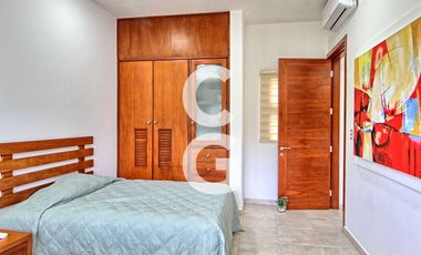 Casa en Venta en Cancun en Residencial Campestre con 6 Recamaras