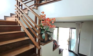 ตัดใจขายบ้านตัวอย่างสุดหรู ห่างจากเซ็นทรัล นครปฐม  (Central Nakhon Pathom) เพียง 3 นาที ห่างจากถนนเพชรเกษมเพียง 1 กิโลเมตร เจ้าของบ้านเป็นผู้รับเหมา ส