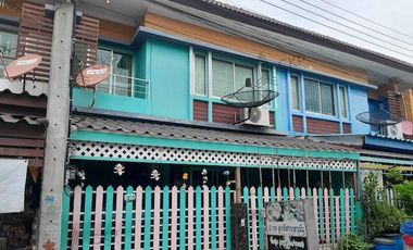 Townhouse for sale, Baan Sawadee Grand Ville, fully furnished, ready to move in, convenient travel, near department stores and markets, near BTS.