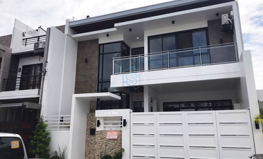 House and Lot For Sale in Multinational Village, Parañaque City