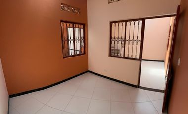 VENDO 0 PERMUTO BONITA, AMPLIA  Y CENTRAL CASA URBANA EN  CARMEN DE APICALA (TOLIMA)