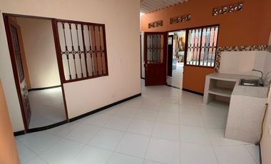 VENDO 0 PERMUTO BONITA, AMPLIA  Y CENTRAL CASA URBANA EN  CARMEN DE APICALA (TOLIMA)
