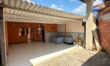 VENDO 0 PERMUTO BONITA, AMPLIA  Y CENTRAL CASA URBANA EN  CARMEN DE APICALA (TOLIMA)