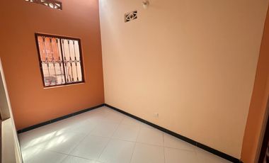 VENDO 0 PERMUTO BONITA, AMPLIA  Y CENTRAL CASA URBANA EN  CARMEN DE APICALA (TOLIMA)