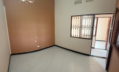 VENDO 0 PERMUTO BONITA, AMPLIA  Y CENTRAL CASA URBANA EN  CARMEN DE APICALA (TOLIMA)