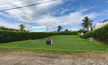 Vendo lote  en condominio exclusivo de Girardot.