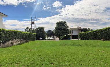 Vendo lote  en condominio exclusivo de Girardot.