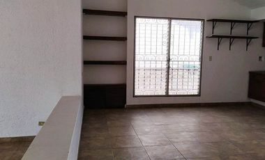 RENTA DE CASA PRIVADA SIN MUEBLES, UNA PLANTA