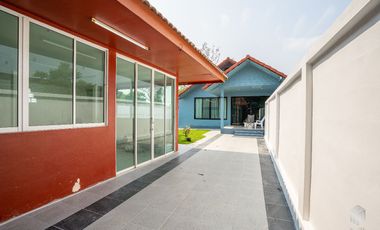 More-023PS Thai teak house for sale in Chiang Mai With swimming pool, Yard , vegetable plot , Near San Kamphaeng Market, San Kamphaeng District, Chian