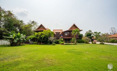 More-023PS Thai teak house for sale in Chiang Mai With swimming pool, Yard , vegetable plot , Near San Kamphaeng Market, San Kamphaeng District, Chian