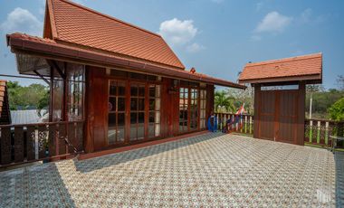 More-023PS Thai teak house for sale in Chiang Mai With swimming pool, Yard , vegetable plot , Near San Kamphaeng Market, San Kamphaeng District, Chian