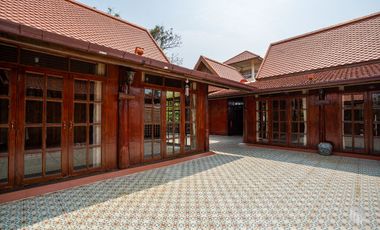 More-023PS Thai teak house for sale in Chiang Mai With swimming pool, Yard , vegetable plot , Near San Kamphaeng Market, San Kamphaeng District, Chian