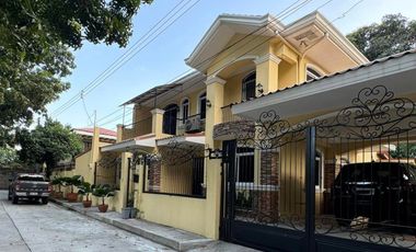 FOR SALE WELL-MAINTAINED MEDITERRANEAN TWO STOREY HOUSE WITH SWIMMING POOL IN ANGELES CITY