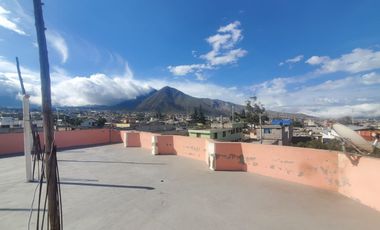 Casa Rentera en Venta Cerca de la Mitad del Mundo Sector San Antonio