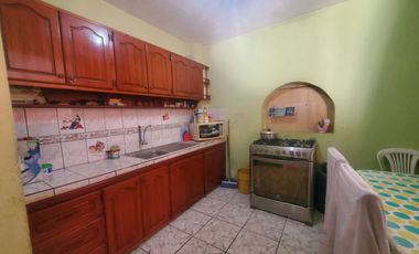 Casa Rentera en Venta Cerca de la Mitad del Mundo Sector San Antonio