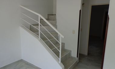 VENDO EXCELENTE CASA PIEDECUESTA VEHICULAR