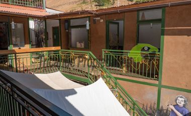 Galeria comercial en funcionamiento. Pleno centro de Pisco Elqui. $280 millones.