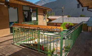 Galeria comercial en funcionamiento. Pleno centro de Pisco Elqui. $280 millones.