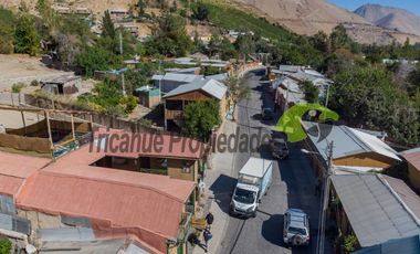 Galeria comercial en funcionamiento. Pleno centro de Pisco Elqui. $280 millones.