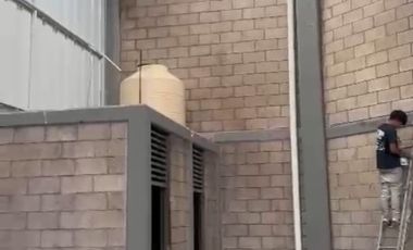 Bodega en Renta en zona Sur- Este, acceso por blvd las Torres y Vicente Valtierra.
